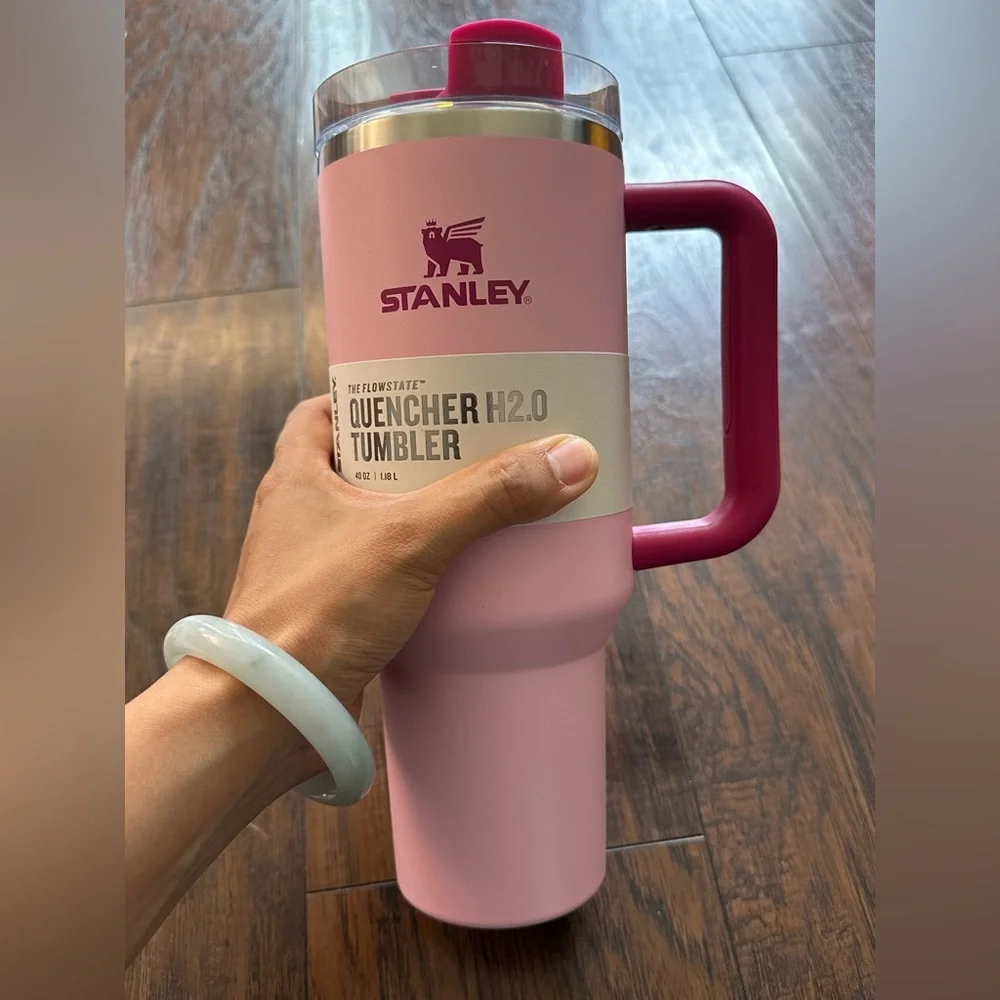 Stanley Quencher H2.0 FlowState 40 oz Tumbler – Flamingo Pink - Picture 8 of 13